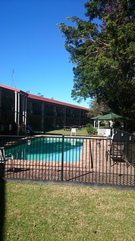 Coomera Motor Inn Gold Coast Exterior photo
